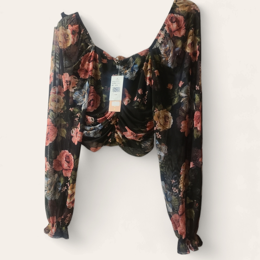 Evolutionary Junior  Sz L Black with Roses/Wild Flower design ruched crop top - Picture 2 of 5